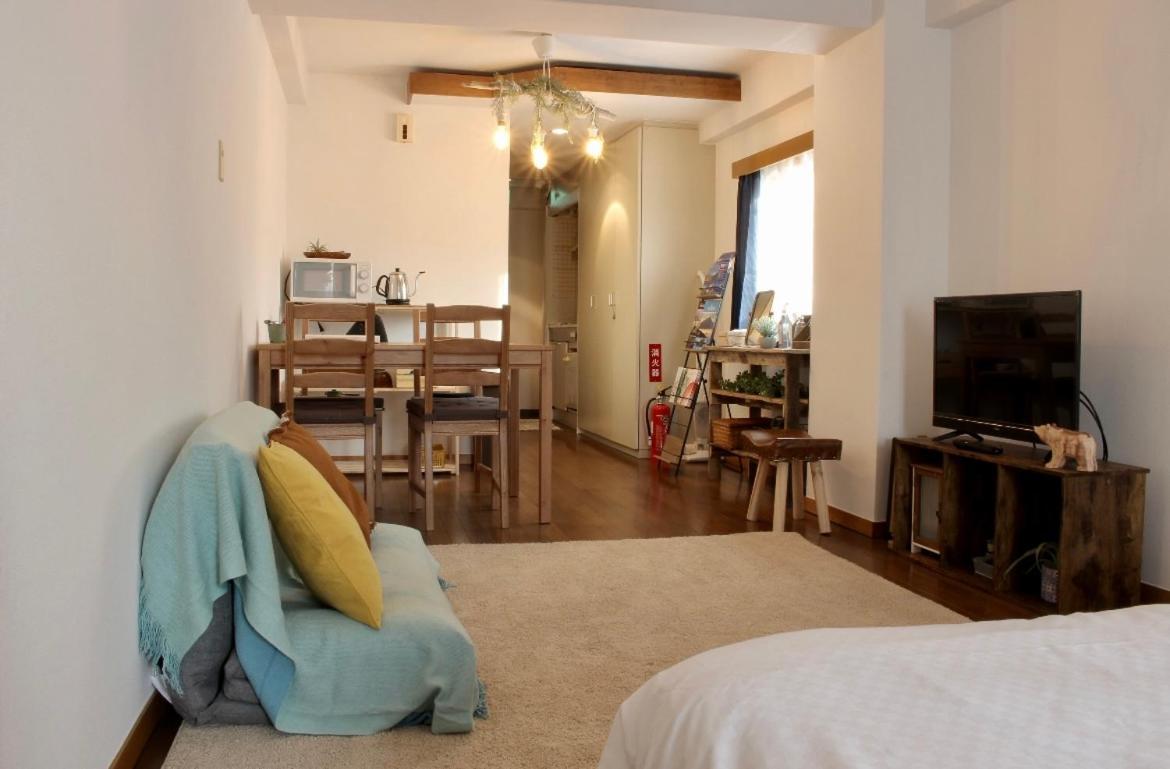 Tipy Records Inn Room Одавара Экстерьер фото